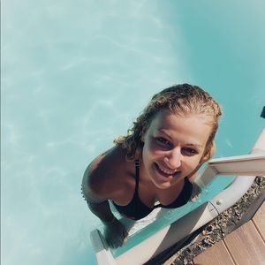 Meet your Posher, Taysia